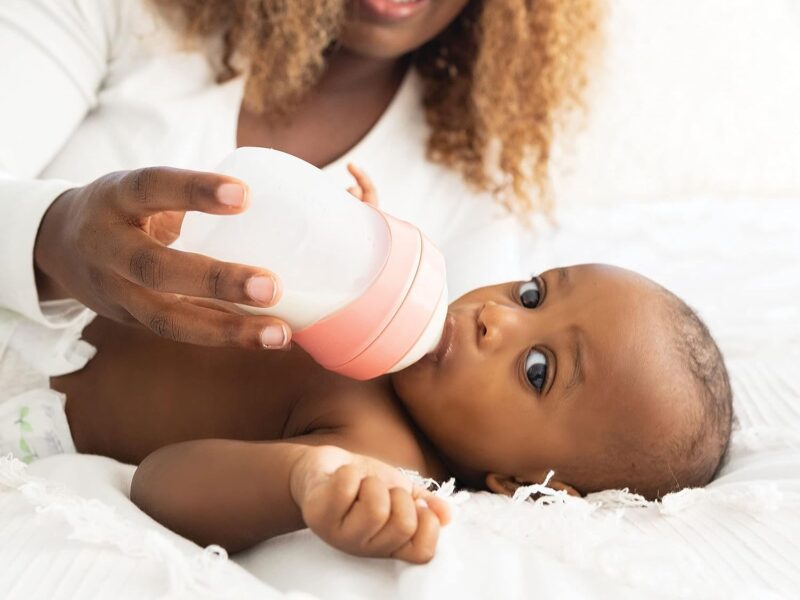 Compare of the top 10 brands of silicone feeding bottles, and how to choose and use the silicone baby bottles correctly?