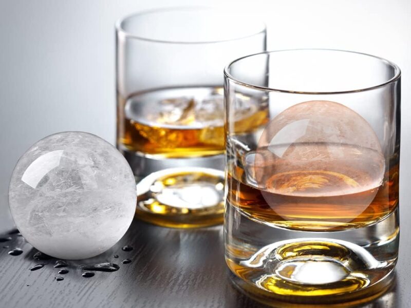 The simple way to make ice ball for drink, take you to cool down for a whole summer